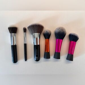 Mini travel brushes - assorted